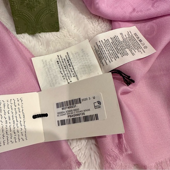 NWT! Gucci Pink Silk Wool Pashmina Scaf With Gift Box, Wrap, Bag and Mailing Box - Picture 5 of 10